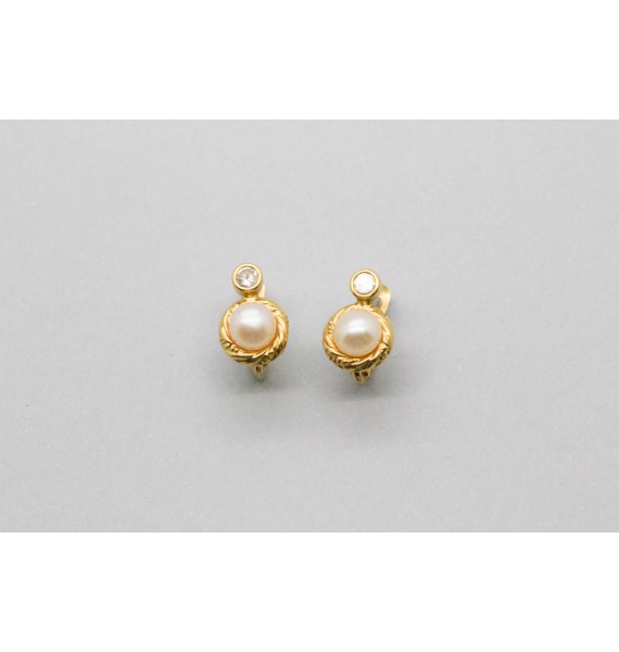 18Kt Yellow Gold Pearl & Cubic Zirconia Earrings