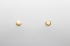 18Kt Yellow Gold Pearl Stud Earrings