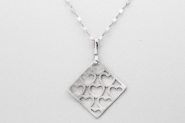 Colgante Corazones en Oro Blanco de 18 Quilates