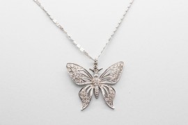 18Kt White Gold Butterfly Pendant