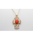 Colgante en Oro de 18 Quilates con Coral y Circonitas