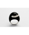 Anillo de Cocktail Negro en Plata de Ley con Circonitas