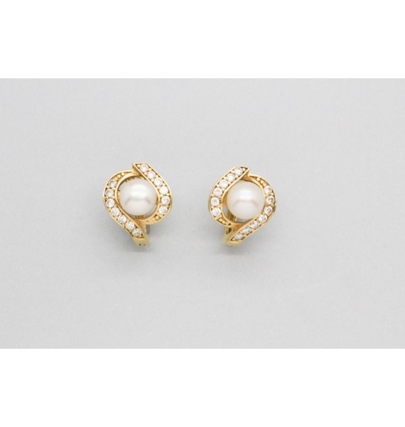 18Kt Gold Pearl Earrings Decorated with Cubic ZIrconia
