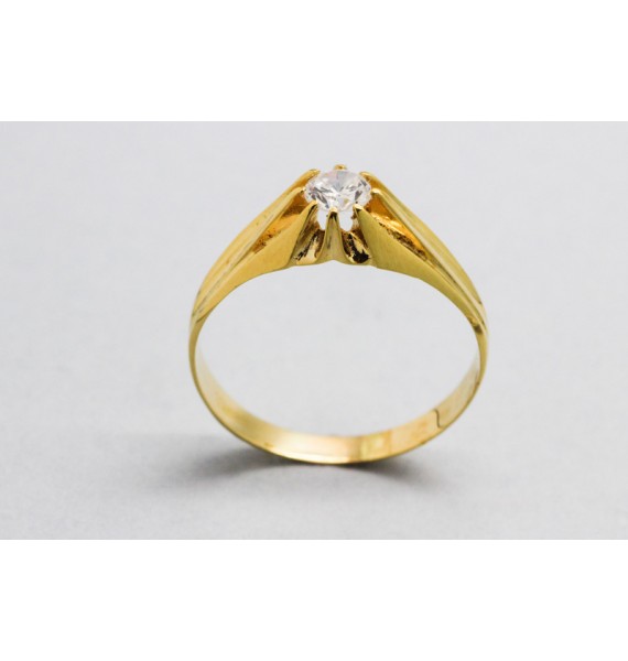 18Kt Men's Yellow Gold Solitaire Ring with Cubic Zirconia