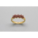 Anillo en Oro Amarillo de 18 Quilates Decorado con Rubíes
