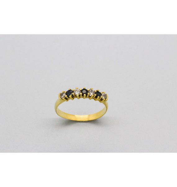 18Kt Yellow Gold Ring with Blue Sapphires & Cubic Zirconia