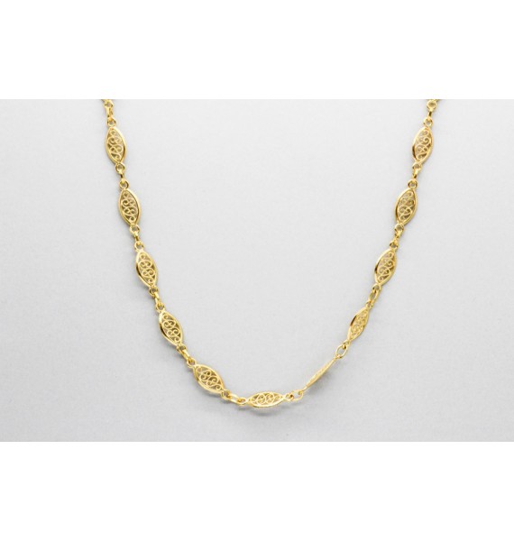 Collar en Oro de 18 quilates con un Diseño Forzado de 45cm