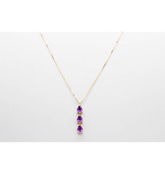 18Kt Gold Necklace with a 3 Stone Amethyst Pendant