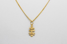 18Kt Yellow Gold Cross Pendant Decorated with Two Angels