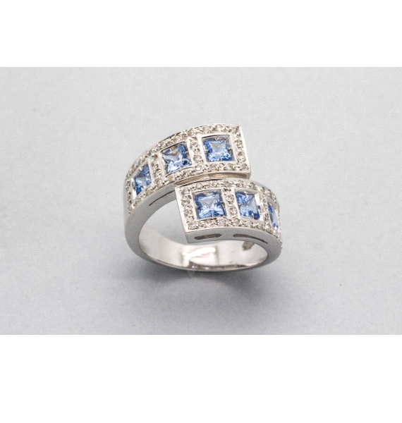 18kt White Gold Aquamarine & Zircon Ring