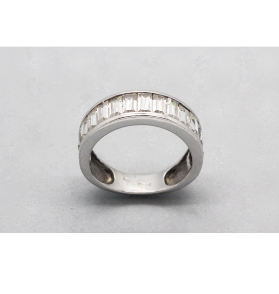 18kt White Gold Ring with Cubic Zirconia