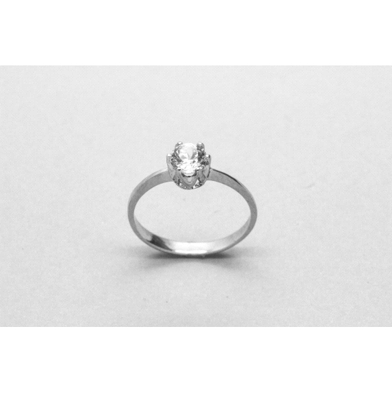 18kt White Gold Cubic Zirconia Solitaire