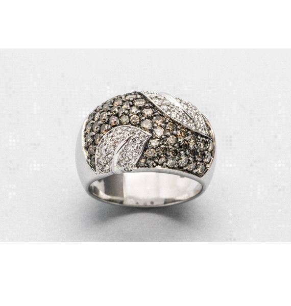 18kt White Gold White & Diamond Ring