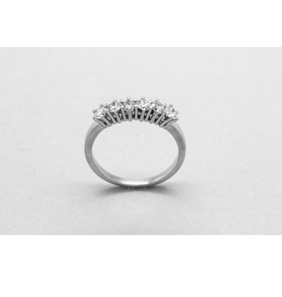 18kt White Gold Diamond Engagement Ring