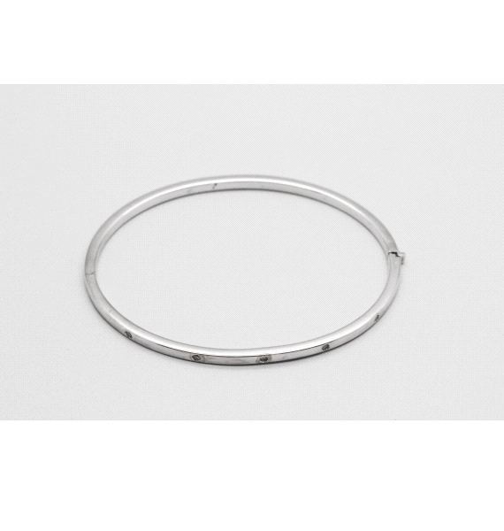 18kt White Gold Diamond Bangle