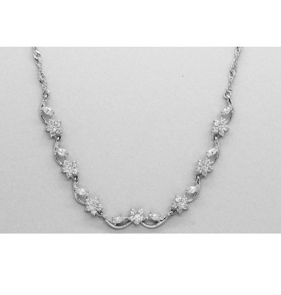 18kt White Gold & Zircon Necklace