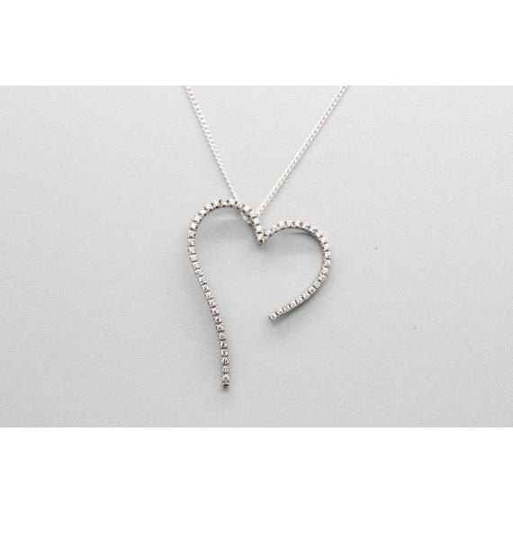 18kt White Gold Heart Pendant