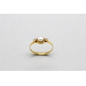 Anillo en oro de 18 Quilates con Centro de Perla y Circonita
